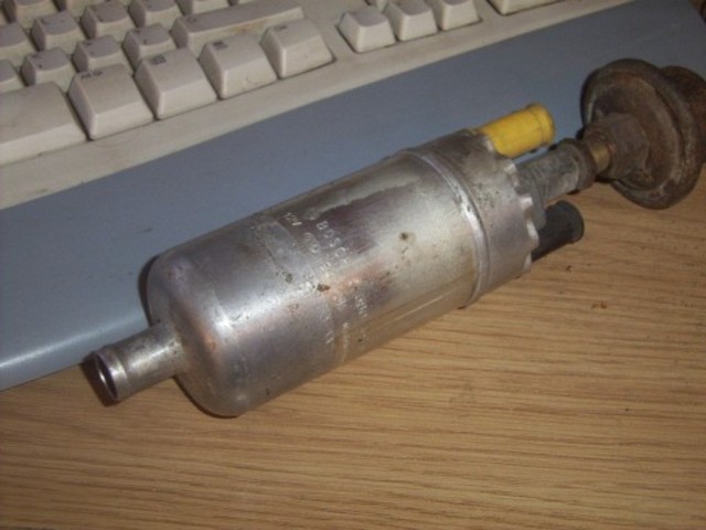 Rescued attachment Fuel pump.jpg